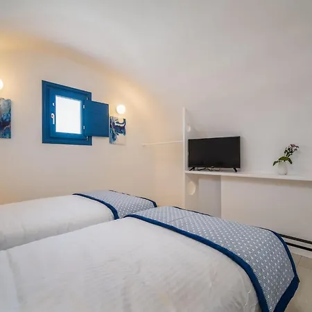 Willa Beautiful Santorini 2 Bedrooms Journey Pool & Magical Sv