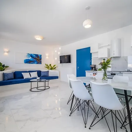 Beautiful Santorini 2 Bedrooms Journey Pool & Magical Sv Willa Karterados (Santorini)